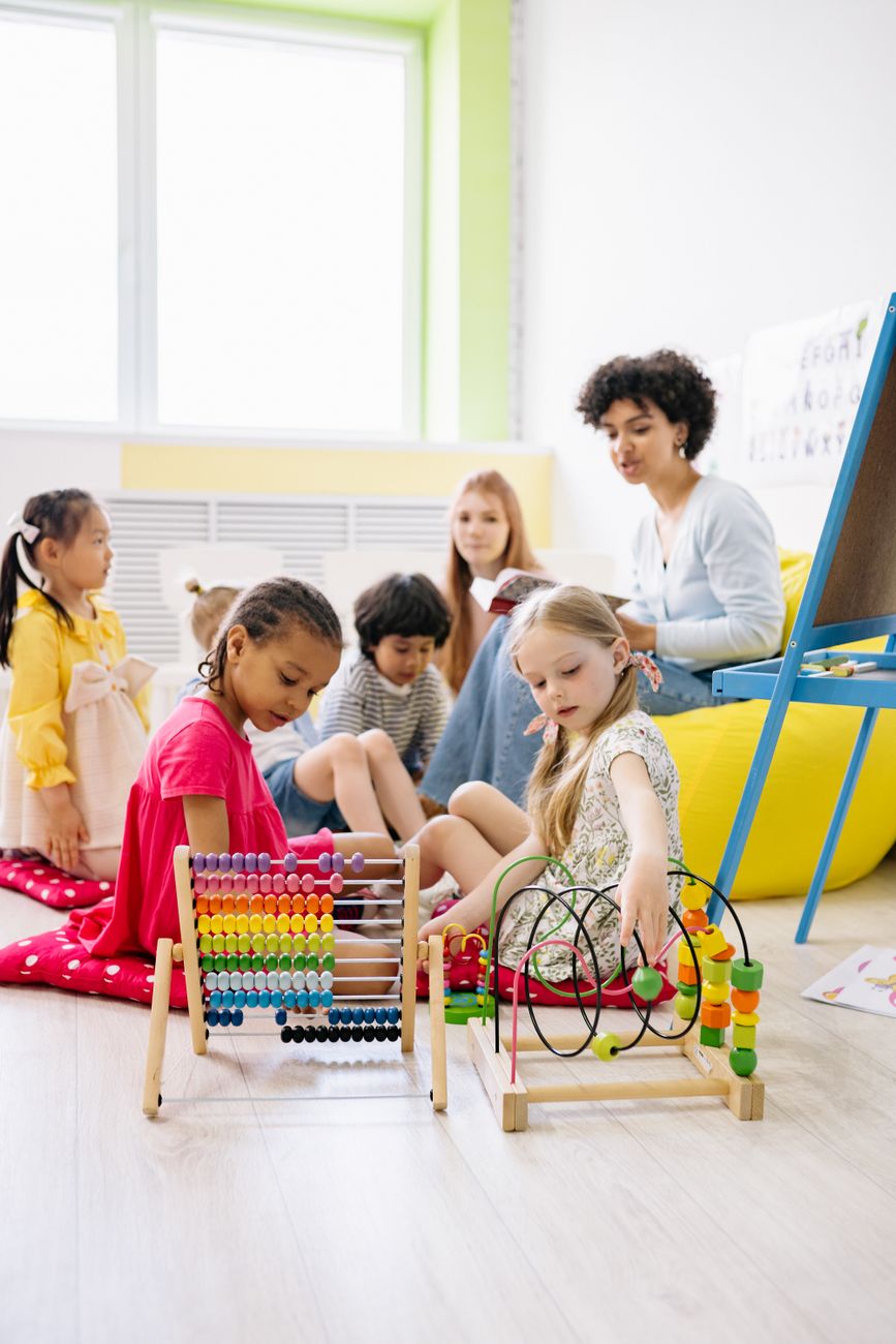 Children learning through collaborative play